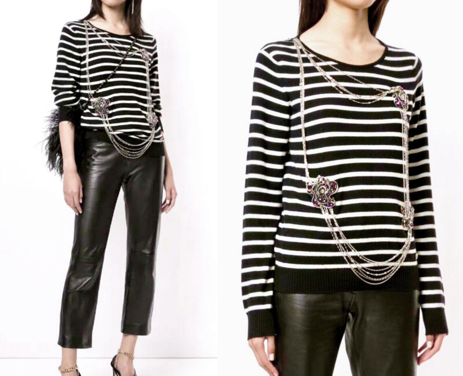 Chanel Jewel and Chains Embellished Jumper In Excellent Condition For Sale In Dubai, AE