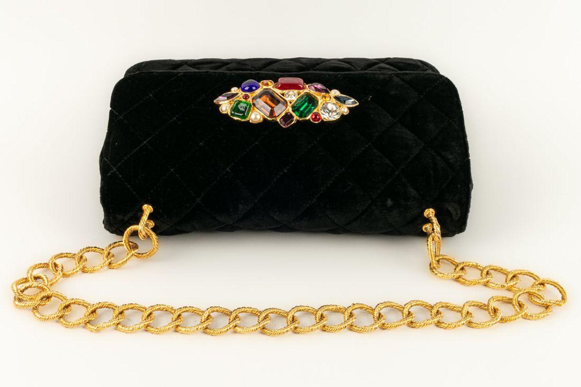 Chanel Juwelentasche aus schwarzem Samt, 1989 / 1991 im Angebot 3