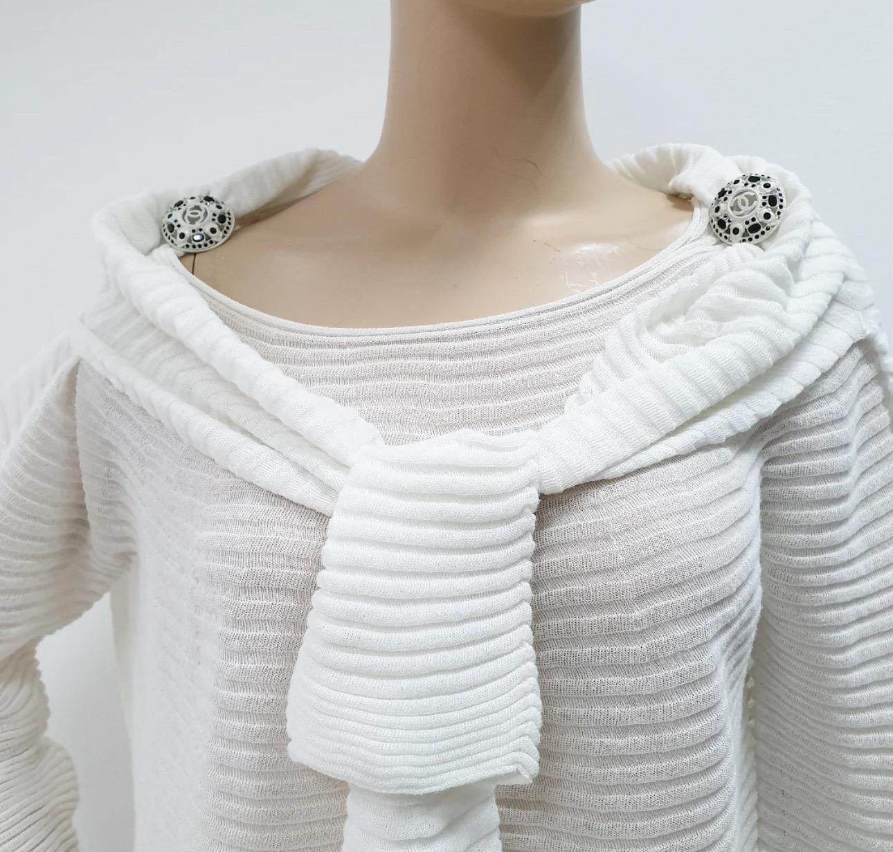Gray CHANEL Jewel Button Brooch Pin  Sweater Top Sz.48 For Sale