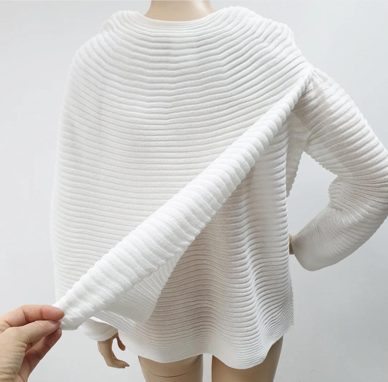 CHANEL Jewel Button Brooch Pin  Sweater Top Sz.48 For Sale 3