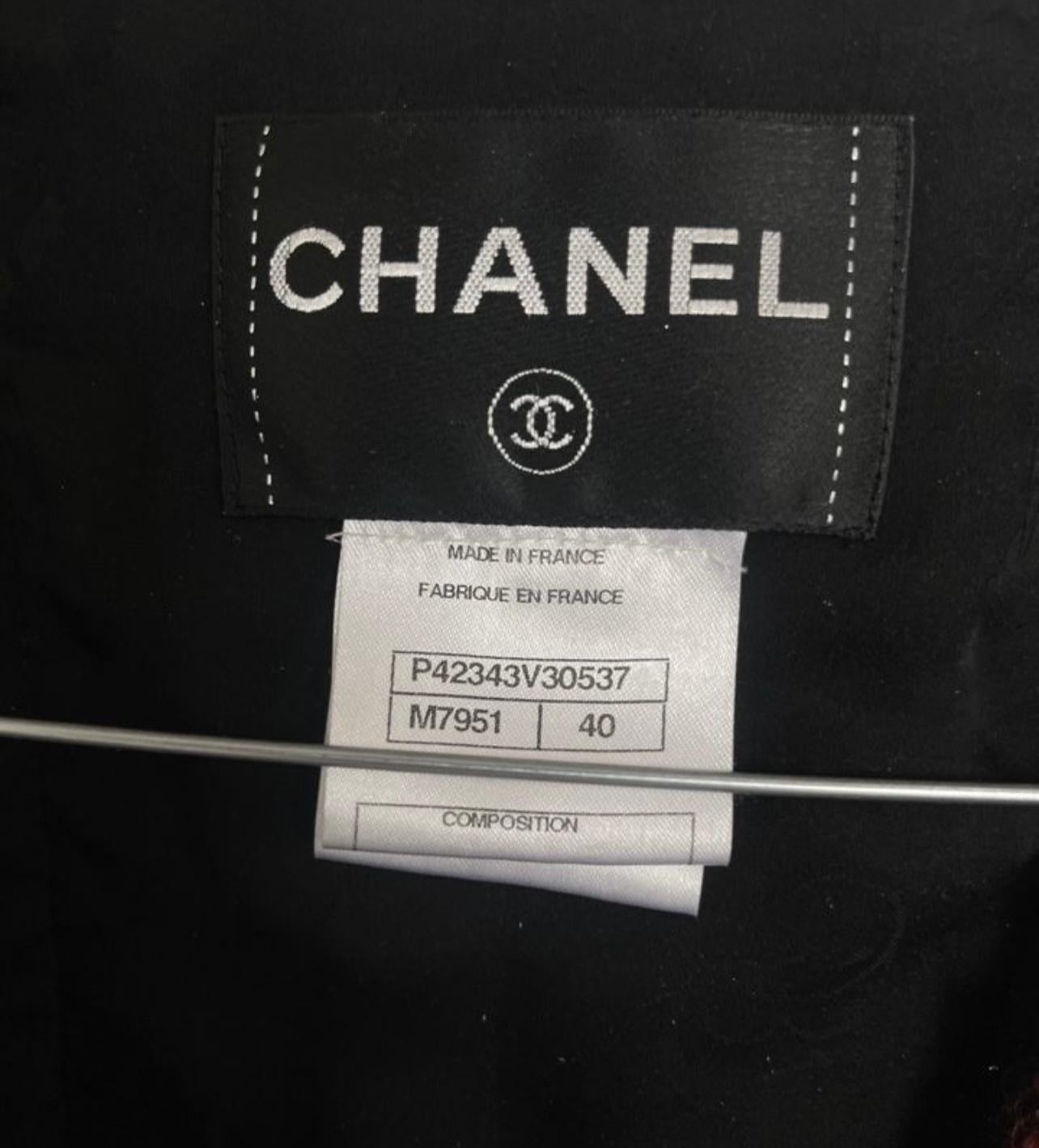 Chanel, Jewel Gripoix Buttons Tweed Jacket Dark red For Sale 4