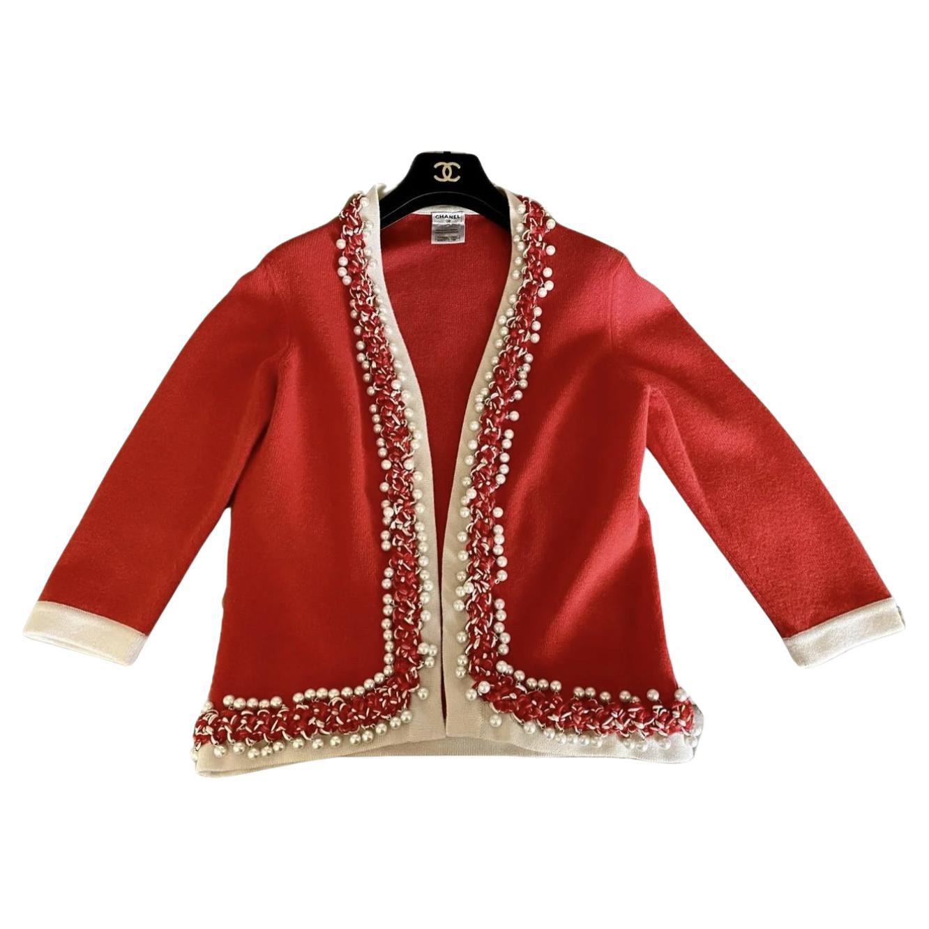 Stunning Chanel red cashmere jacket with jewel pearl embellishment 
Boutique price over 6,000 USD$
Size mark 38 FR. Kept unworn, condition of a new 