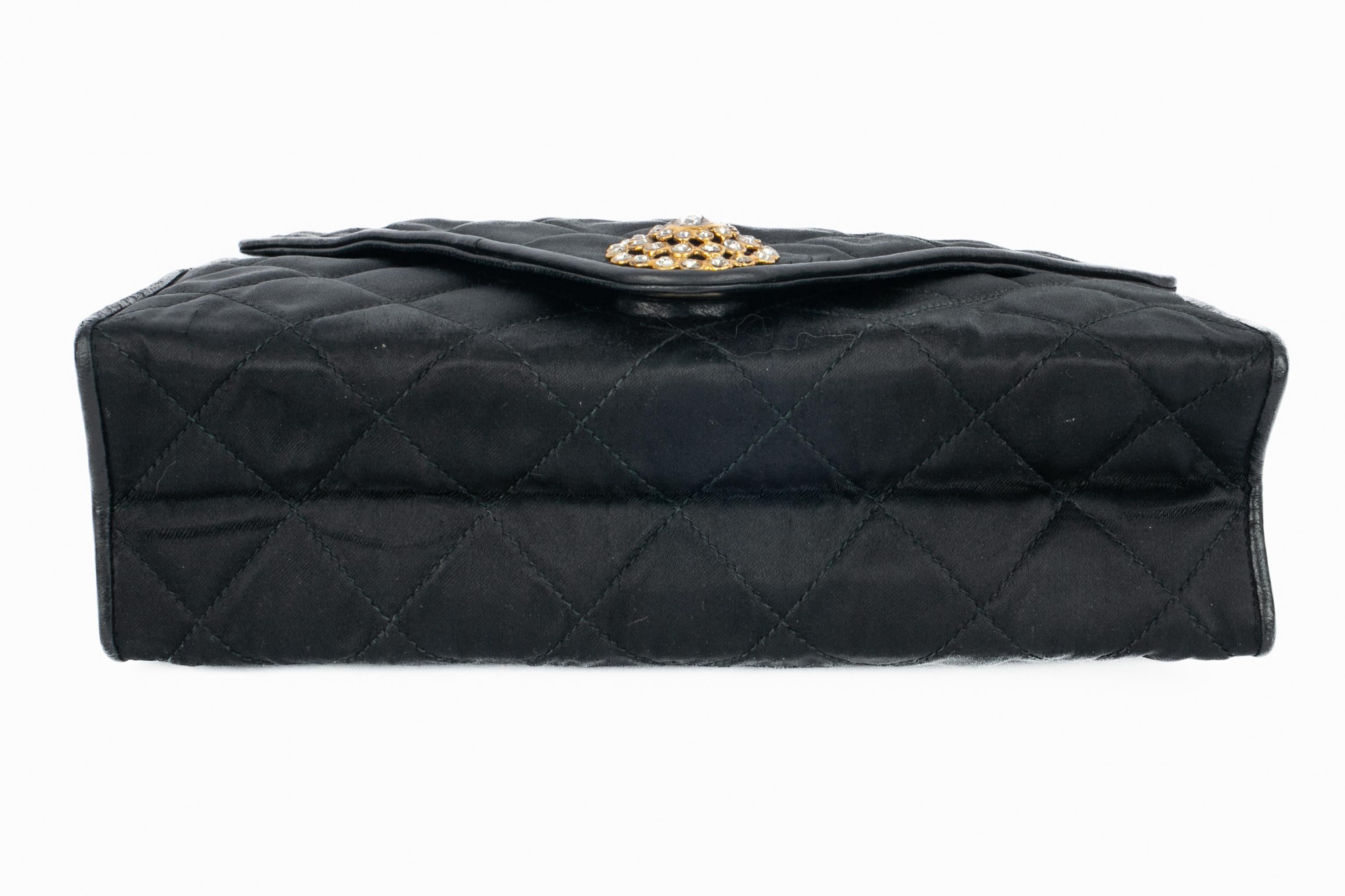 Sac à bijoux Chanel 1989 en vente 3