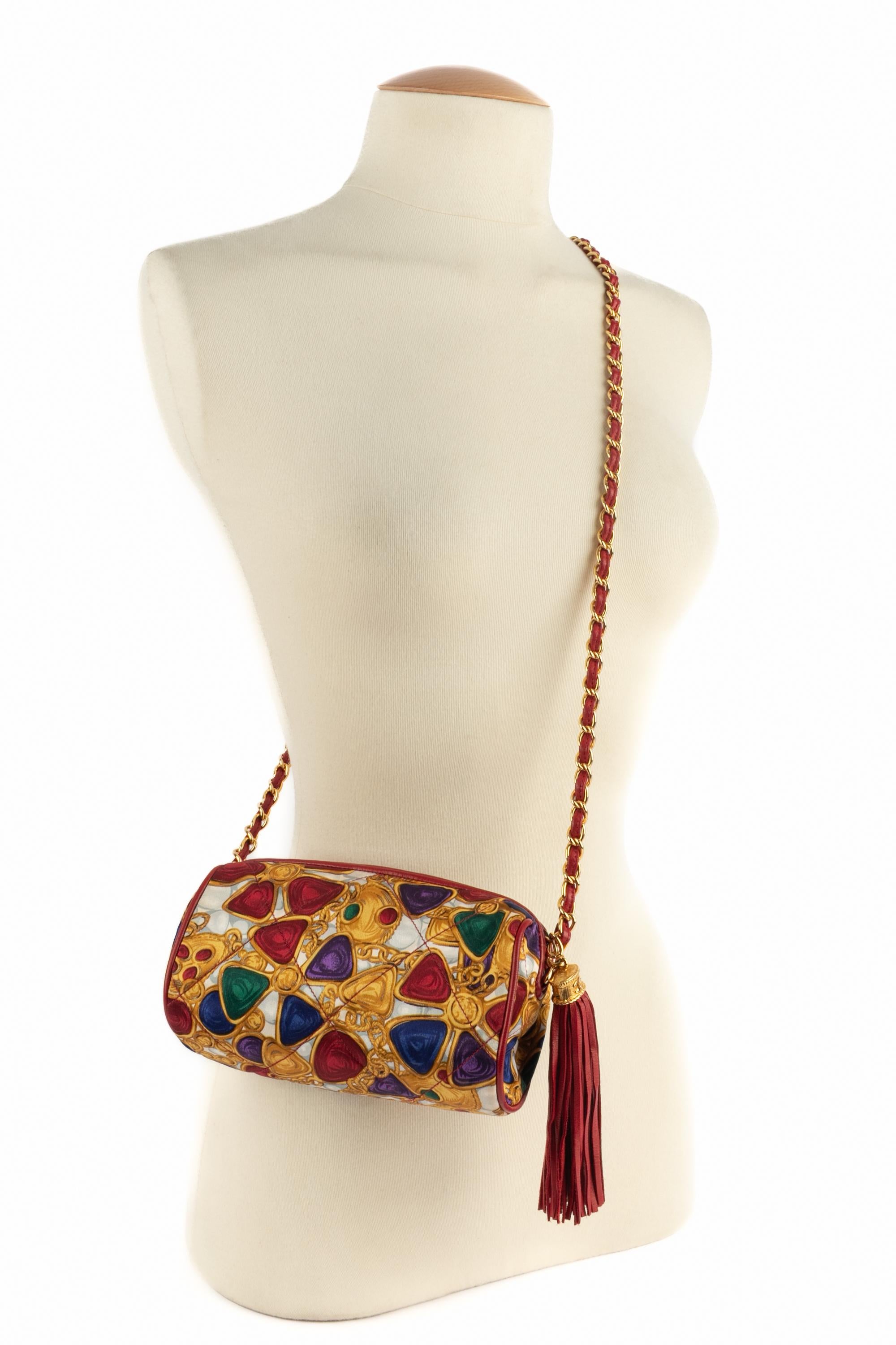 Chanel-Schmuckbeutel 1987er im Angebot 9