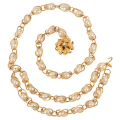 Ceinture Chanel composée de petites cages en perles, 2cc3