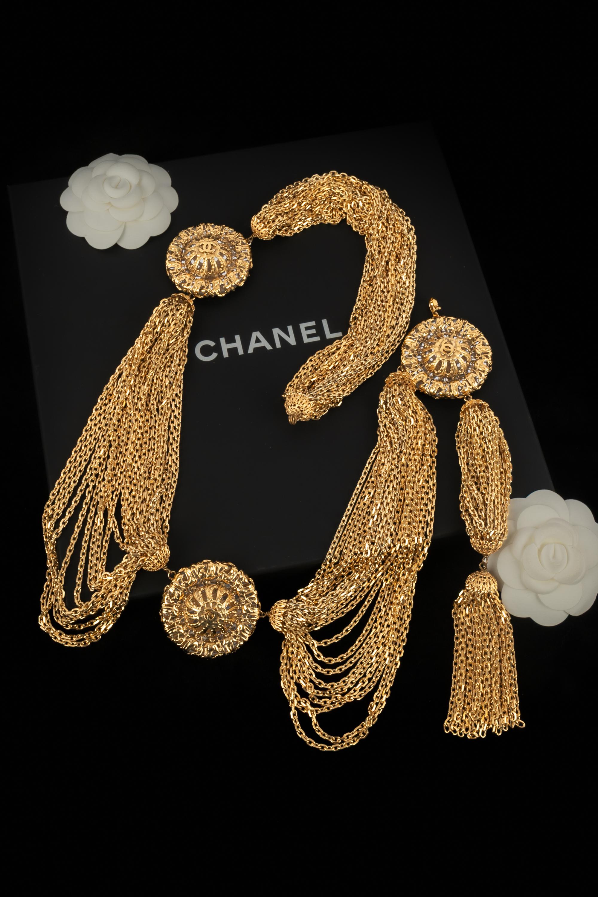 CHANEL - (Made in France) Goldener Metallkettengürtel. Ein Haute Couture-Schmuckstück.

Bedingung:
Sehr guter Zustand

Abmessungen:
Länge: 78 cm

SKU:CCB35