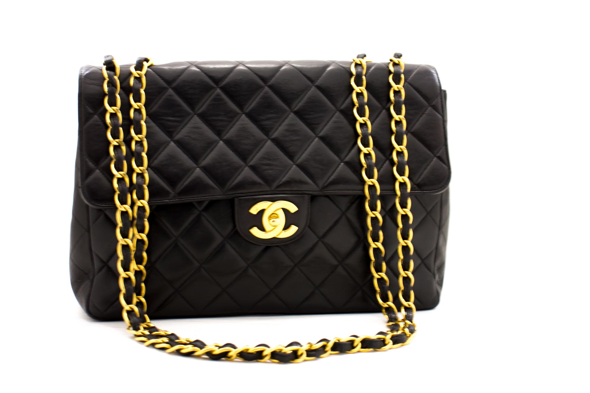 Un'autentica CHANEL Jumbo 11