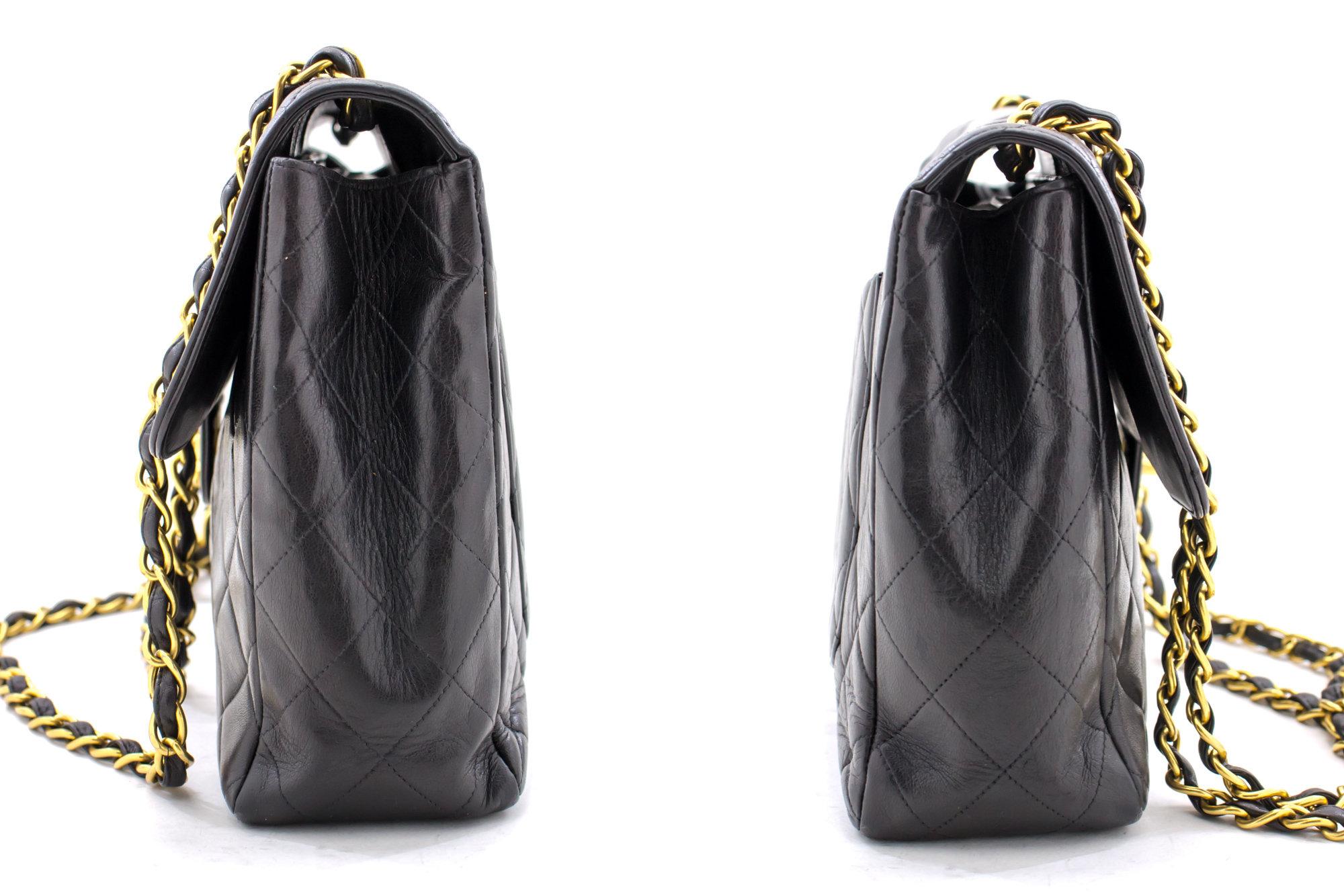 Donna CHANEL Jumbo 11