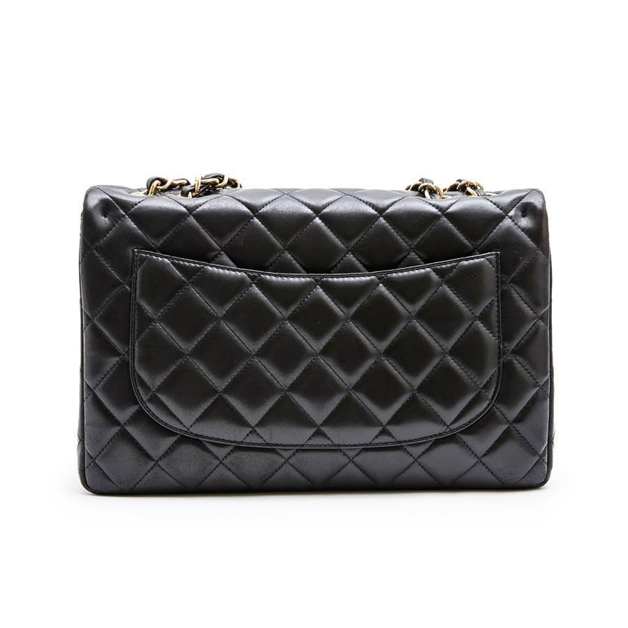 CHANEL 'Jumbo' Bag in Black Quilted Smooth Lamb Leather In Good Condition In Paris, FR