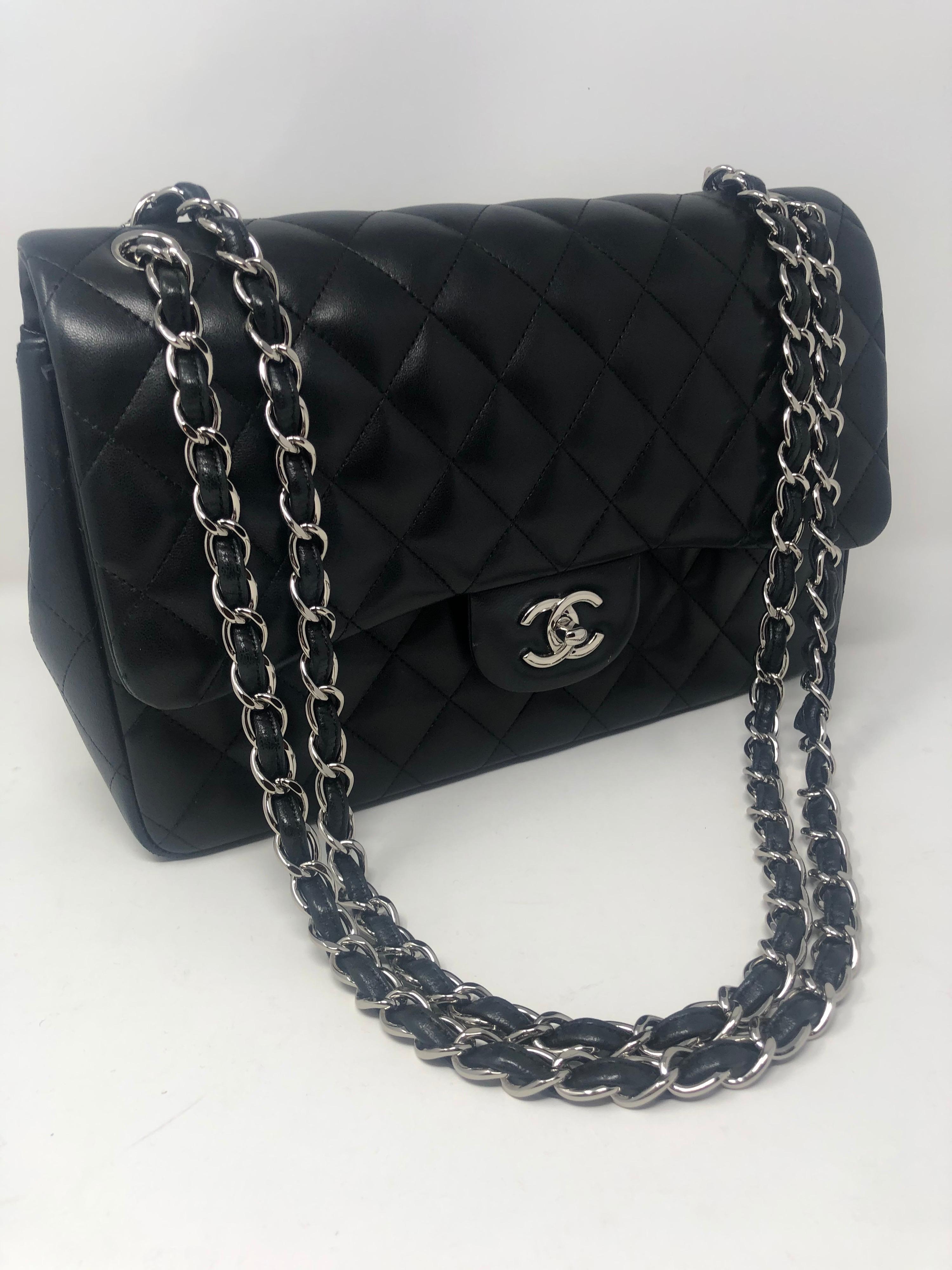 Chanel Jumbo Black Lambskin Double Flap SHW In Excellent Condition In Athens, GA