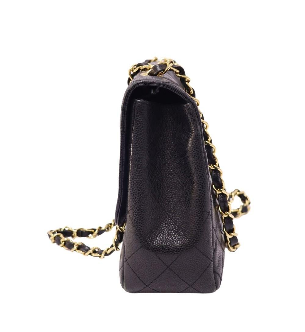 Chanel Jumbo Caviar Classic Single Flap Bag en vente 1
