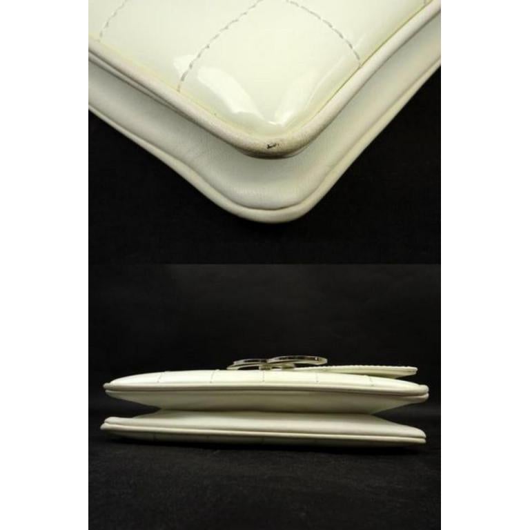 Chanel Jumbo Cc Logo Zig Zag 221349 White Patent Leather Shoulder Bag For Sale 3