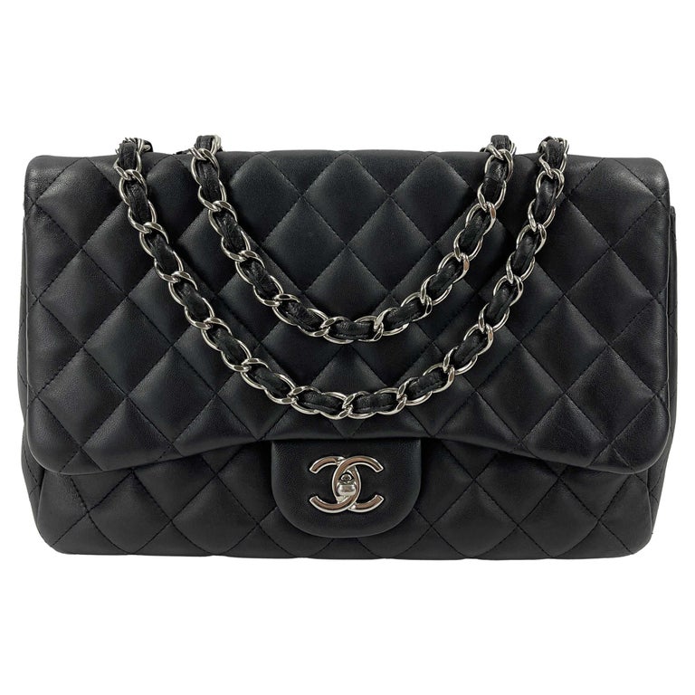 CHANEL - Jumbo Classic Flap CC Quilted Black Lambskin Shoulder Bag /  Crossbody For Sale at 1stDibs