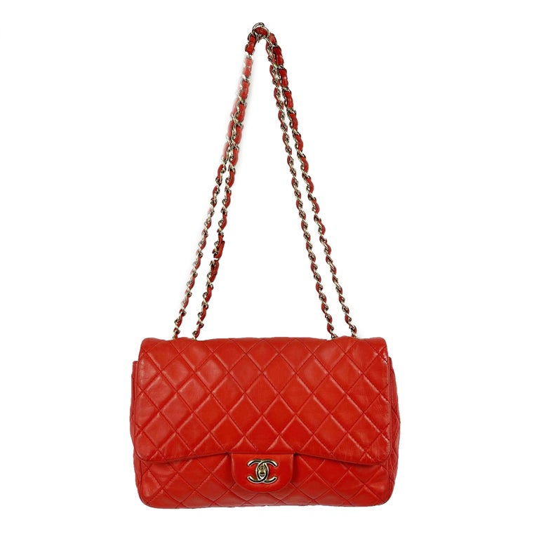 CHANEL Jumbo Classic Flap Red Lambskin Shoulder Bag For Sale at 1stDibs