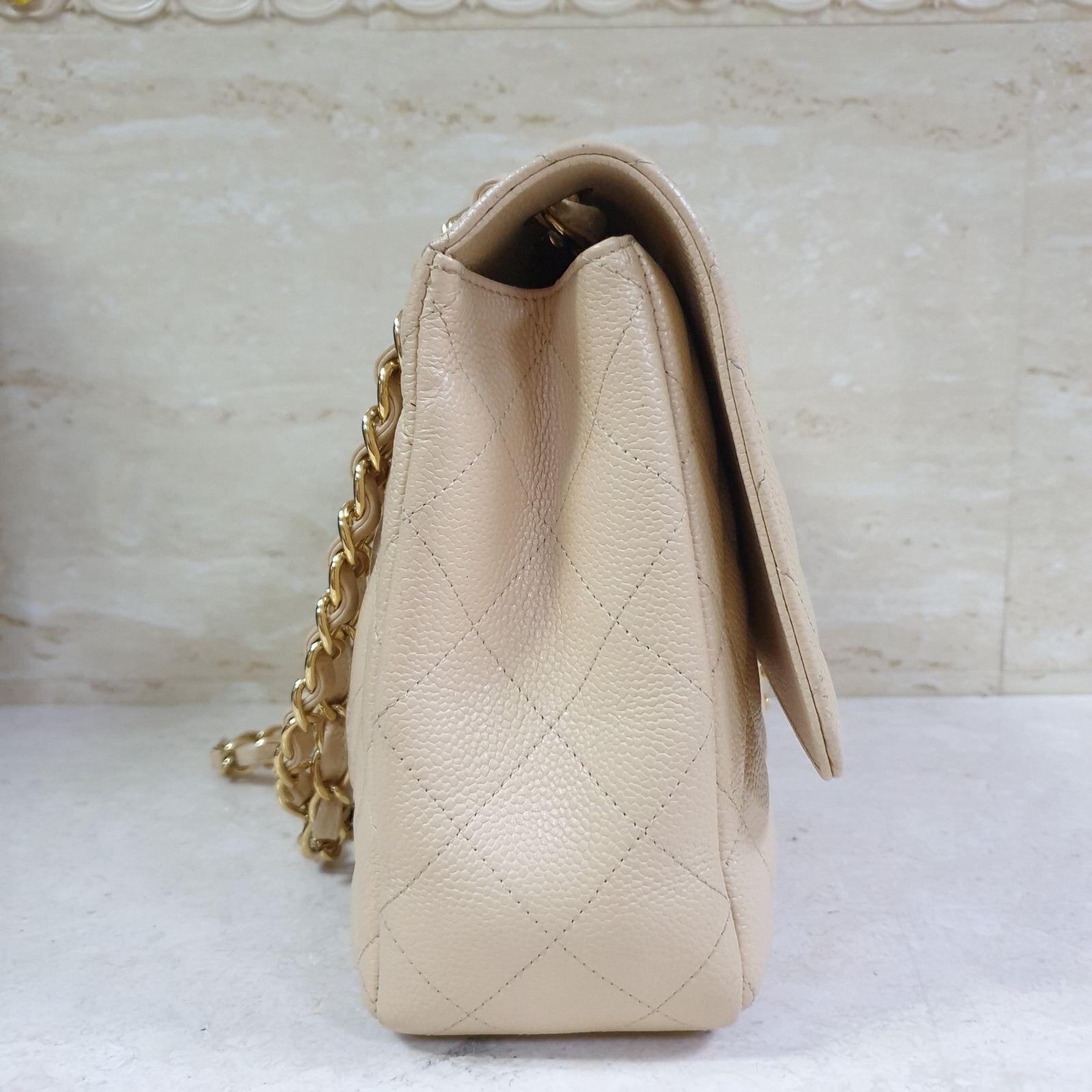 chanel beige jumbo