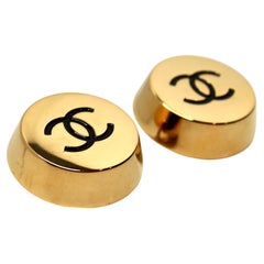 Chanel Jumbo Coco Mark, vergoldete Clip-Ohrringe, CIRCA 1980er Jahre