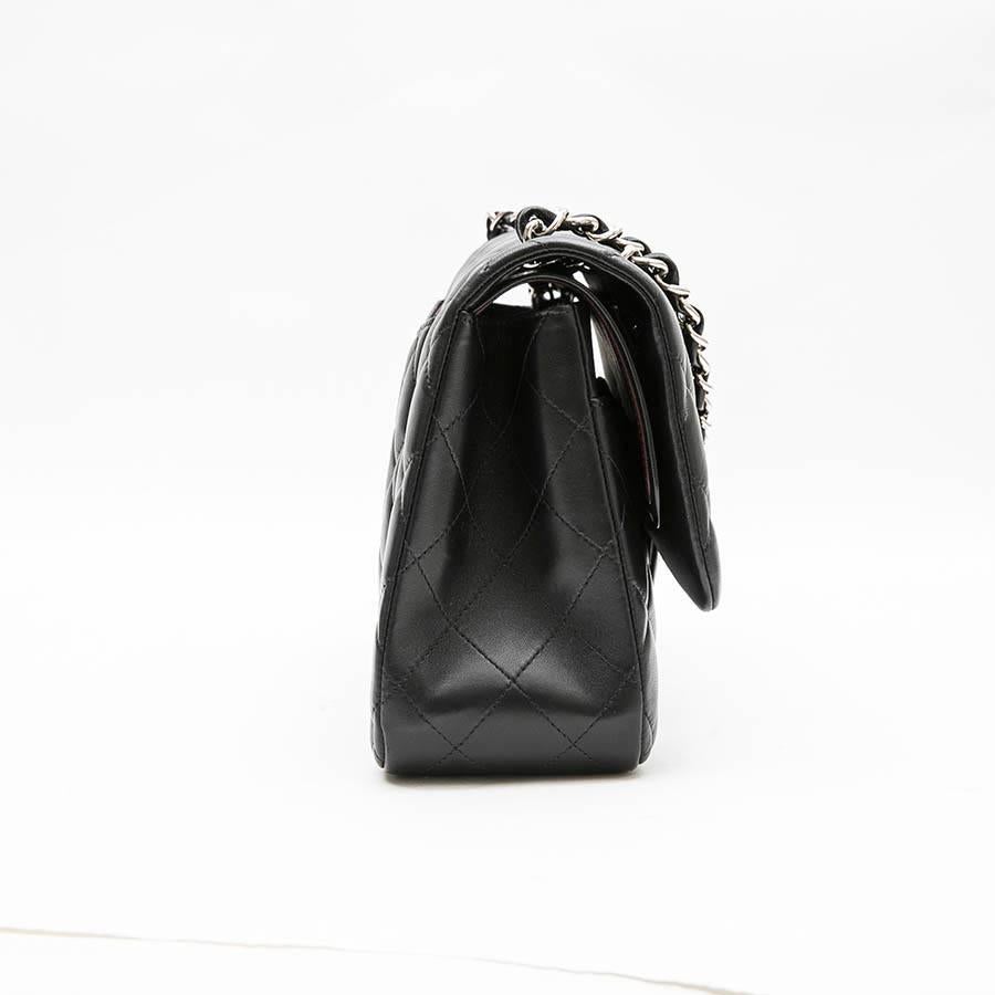 CHANEL 'Jumbo' Double flap Bag in Black Smooth Lamb Leather In New Condition In Paris, FR