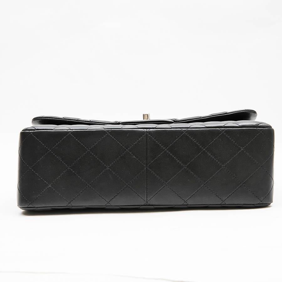 CHANEL 'Jumbo' Double flap Bag in Black Smooth Lamb Leather 1