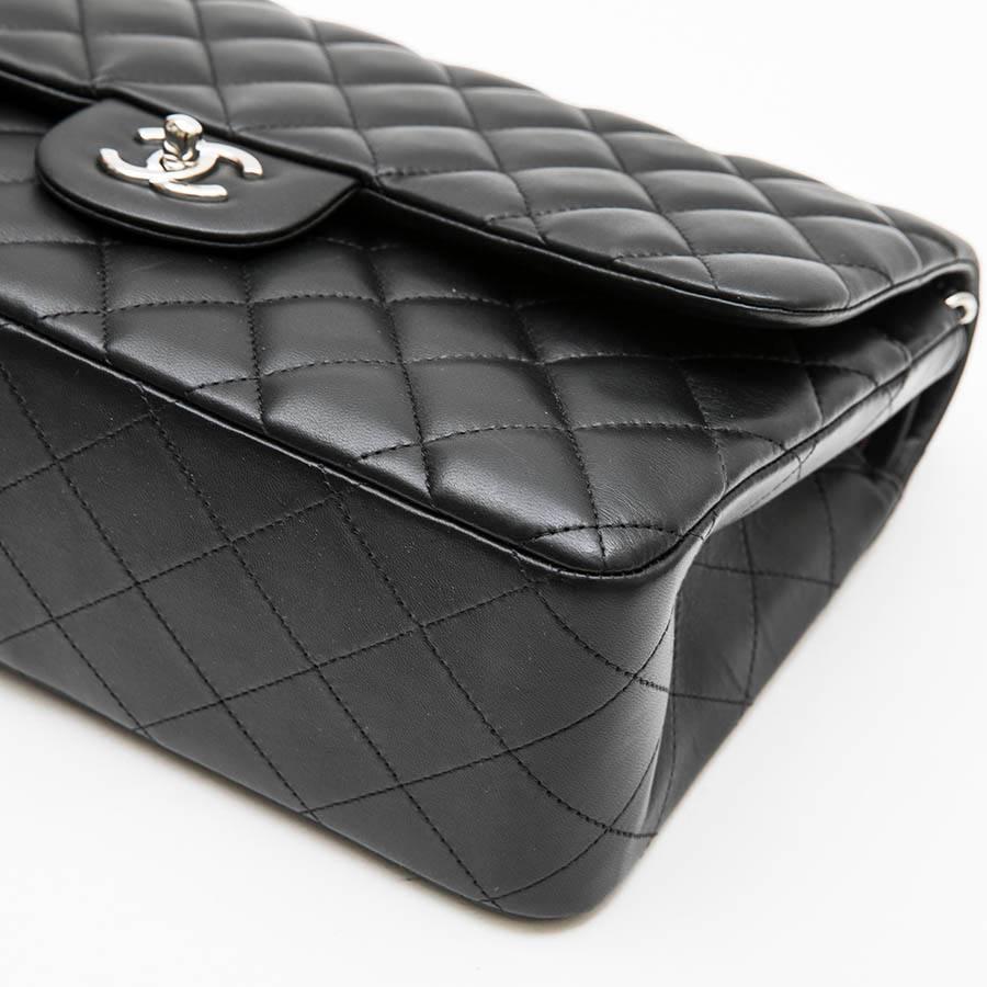 CHANEL 'Jumbo' Double flap Bag in Black Smooth Lamb Leather 3