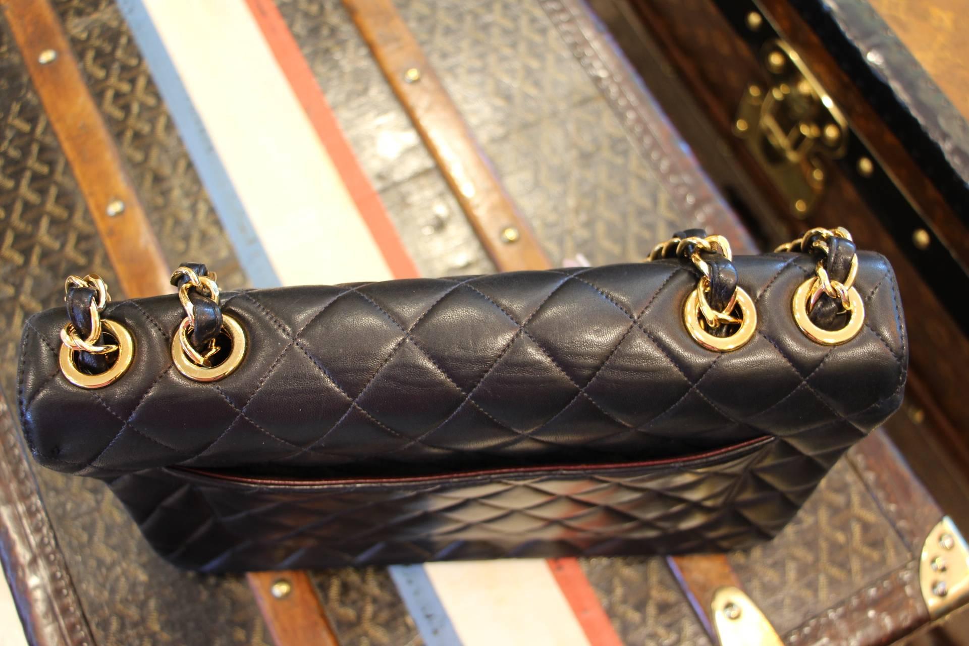 Chanel Jumbo Flap Bag in Black Lambskin 2