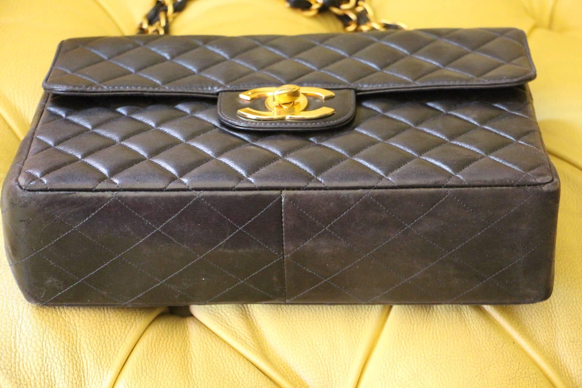 Chanel Jumbo Flap Bag in Black Lambskin 4