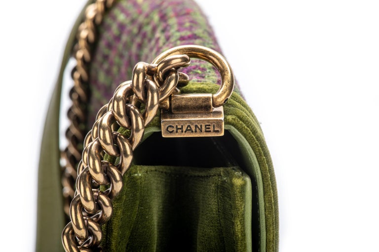 Chanel Jumbo Green Velvet Tweed Boy Bag at 1stDibs