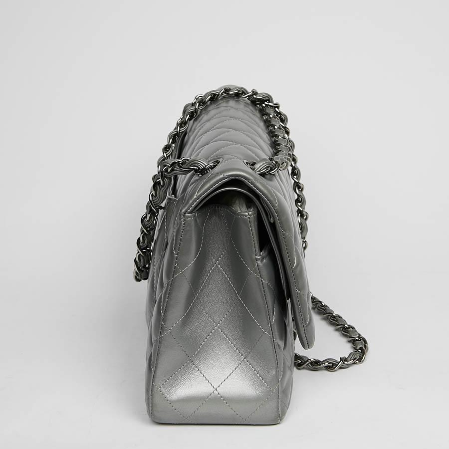 Women's CHANEL Jumbo Handbag In Steel Gray Leather