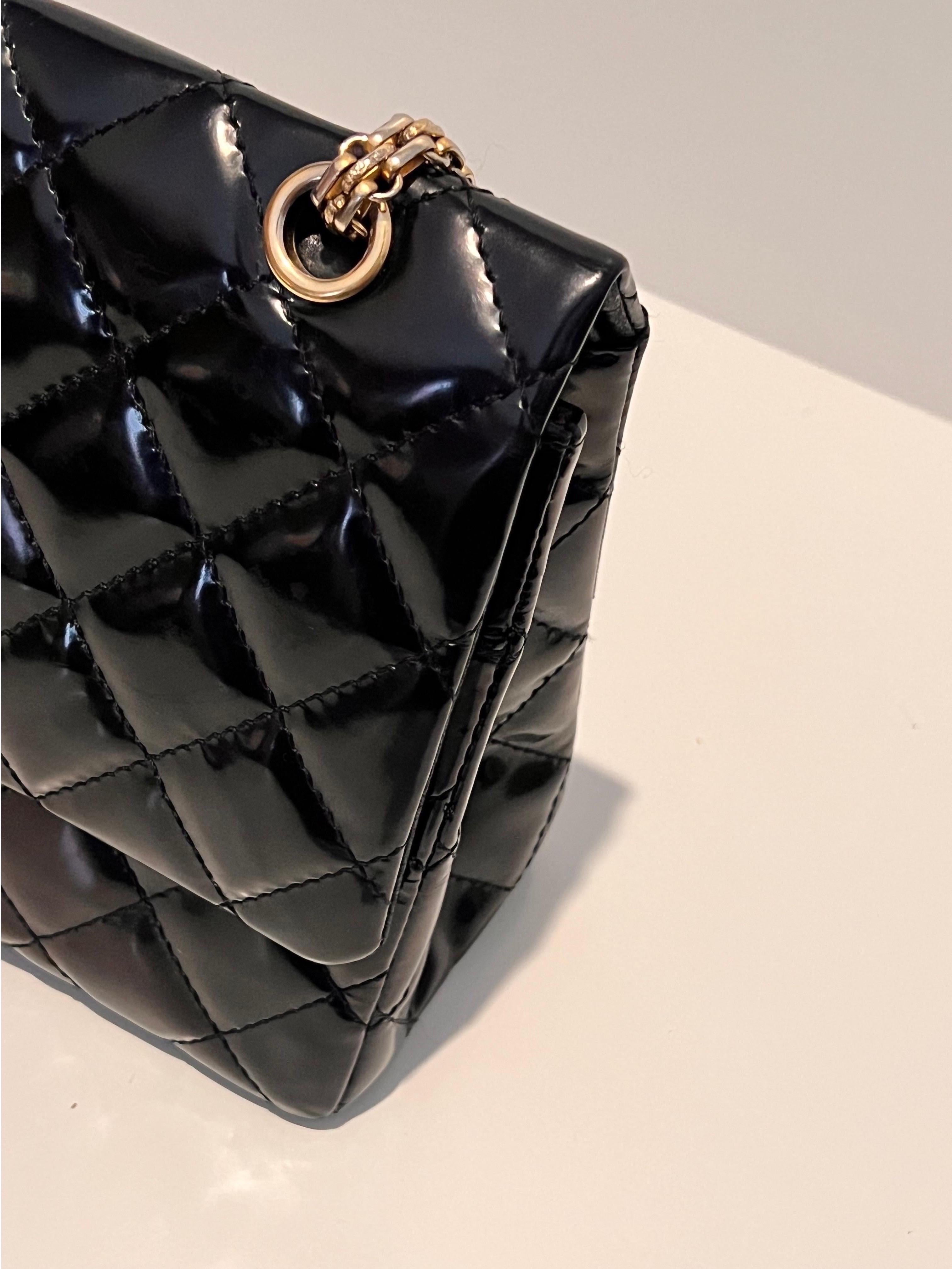 Chanel Jumbo quilted Flap bag in Patent  3
