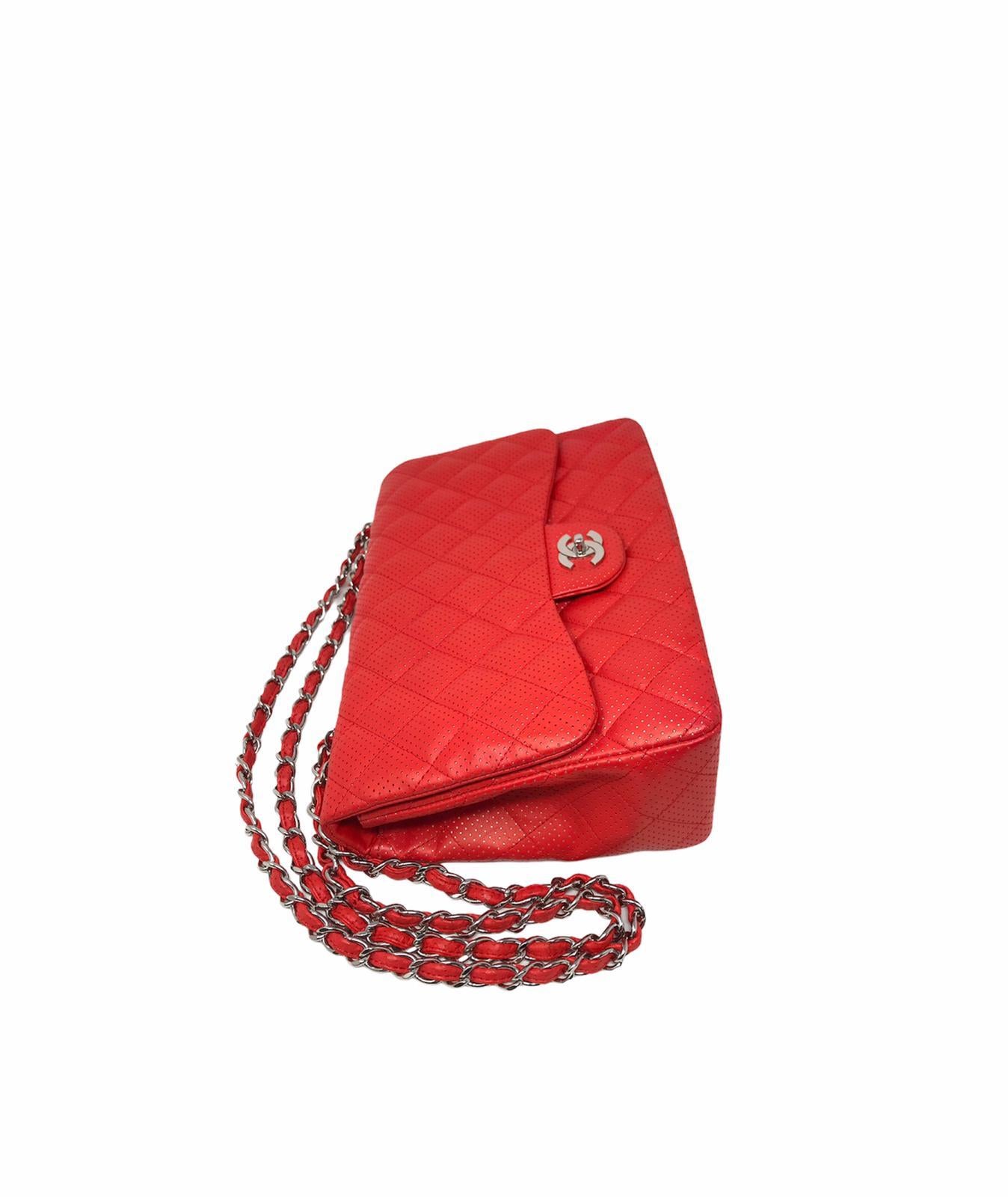 CHANEL Jumbo Red Timeless Limited Edition 2010 For Sale 1