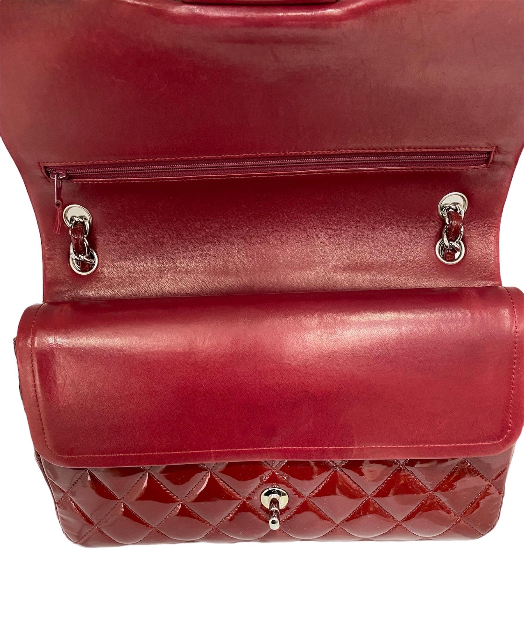 Women's 2011 Chanel Jumbo Red Vernis Shoulder Bag