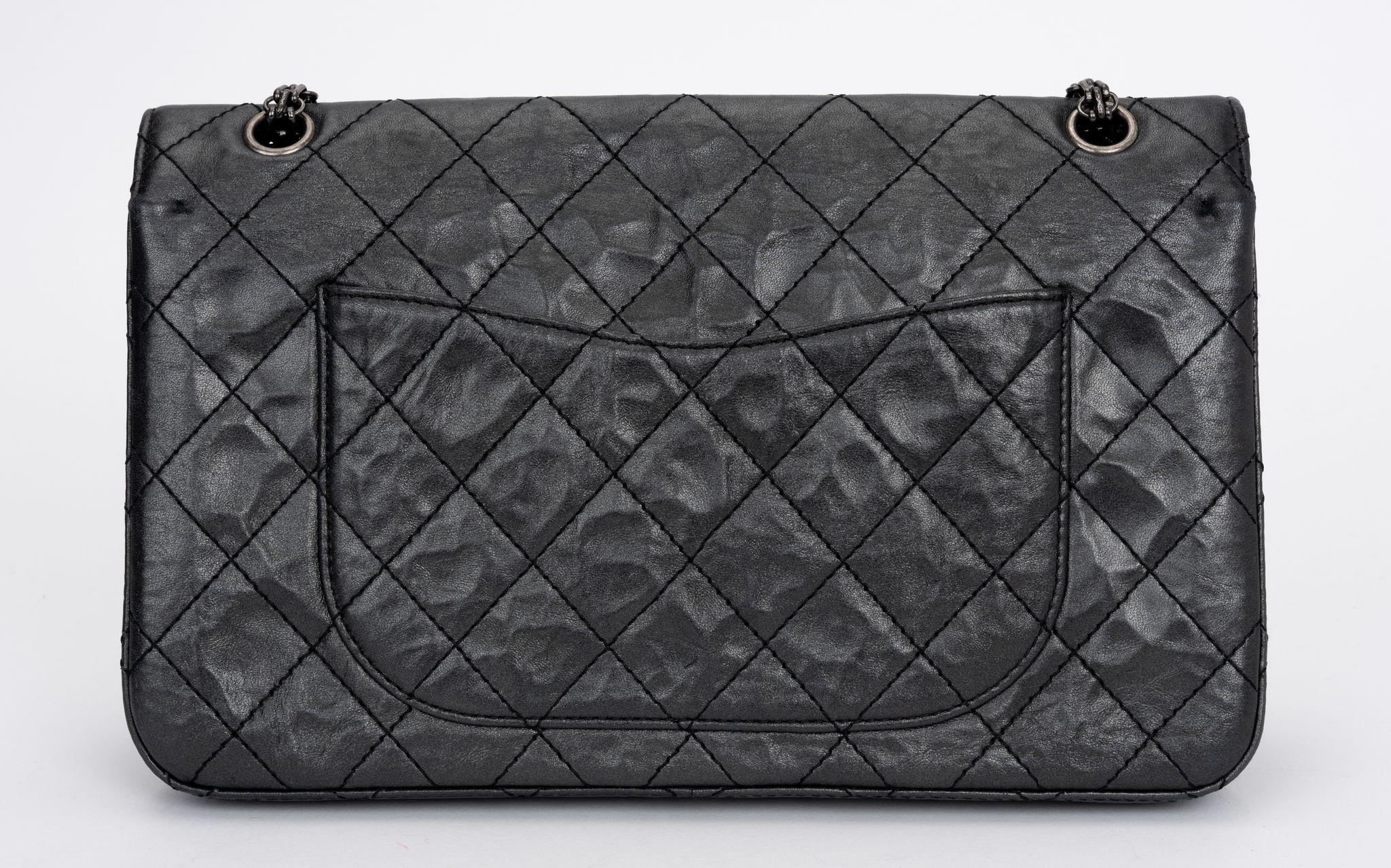 Women's Chanel Jumbo Reissue 227 Black Calfskin For Sale