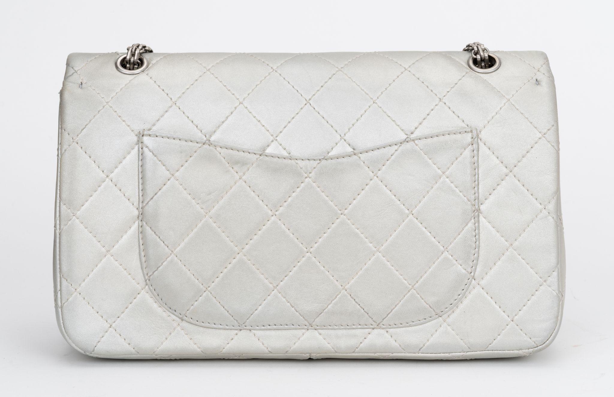 Chanel Jumbo Reissue Silver Double Flap In Good Condition For Sale In West Hollywood, CA