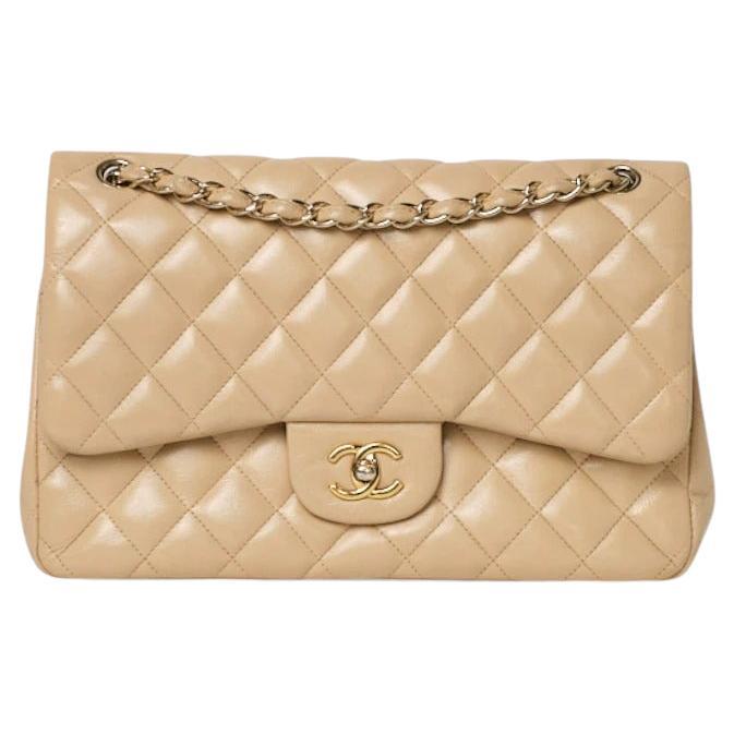Chanel Jumbo Timeless Double Flap Beige in vendita