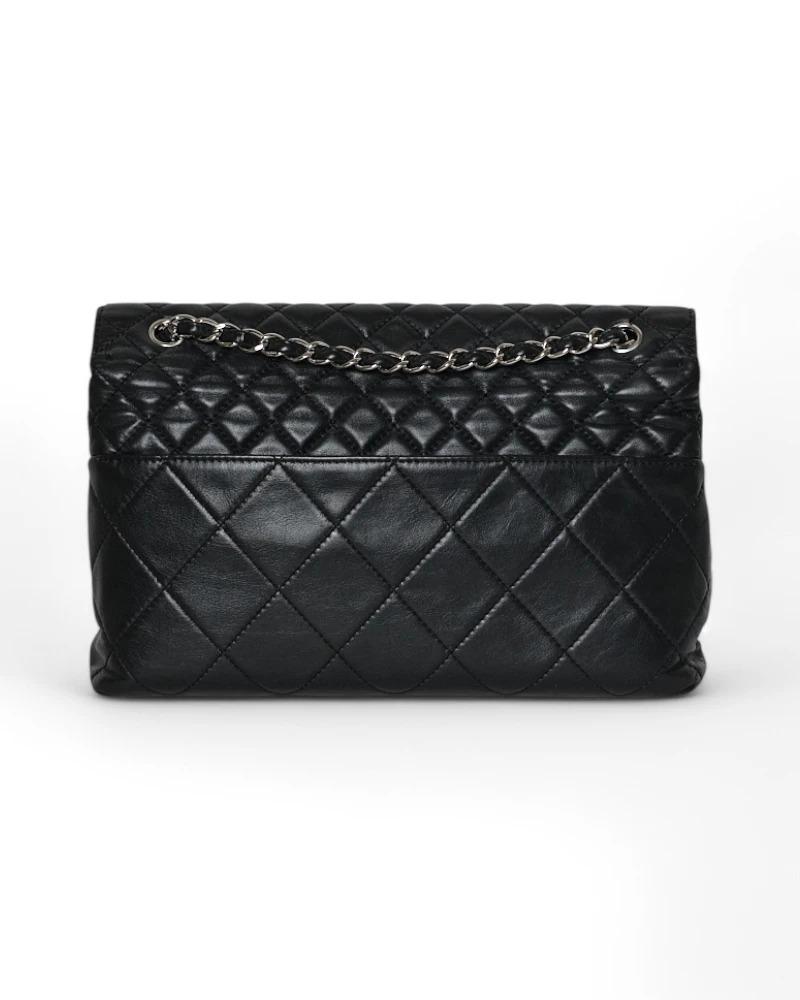 Women's Chanel Jumbo Timeless Soft Matelassé Black For Sale