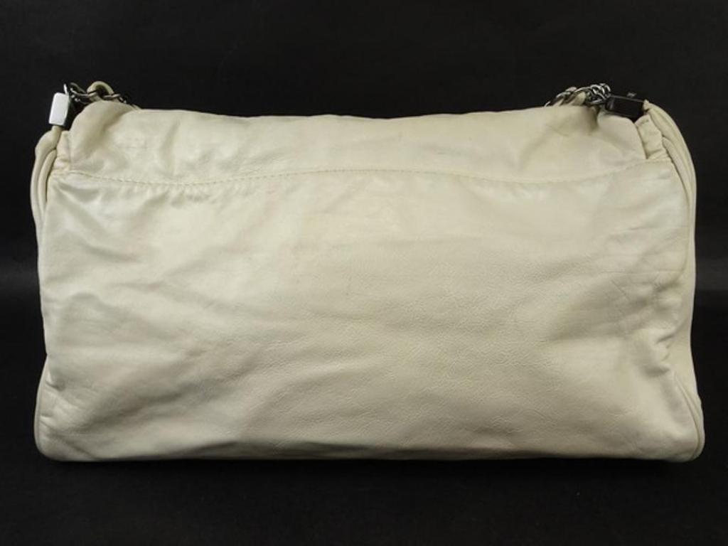 Chanel Jumbo Triple Chain Flap 220468 Ivory Leather Shoulder Bag In Good Condition For Sale In Forest Hills, NY