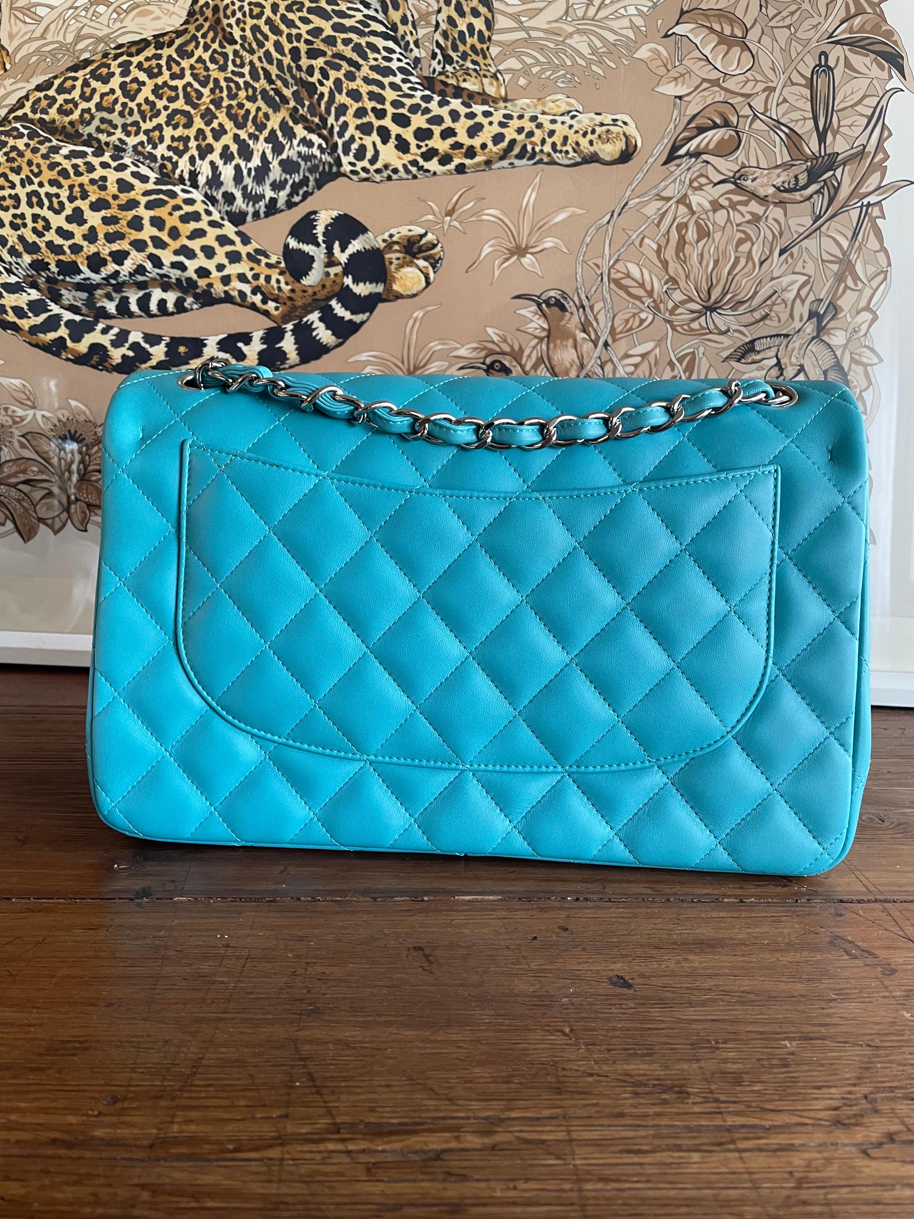 Chanel Jumbo turquoise bag  In New Condition In Carnate, IT
