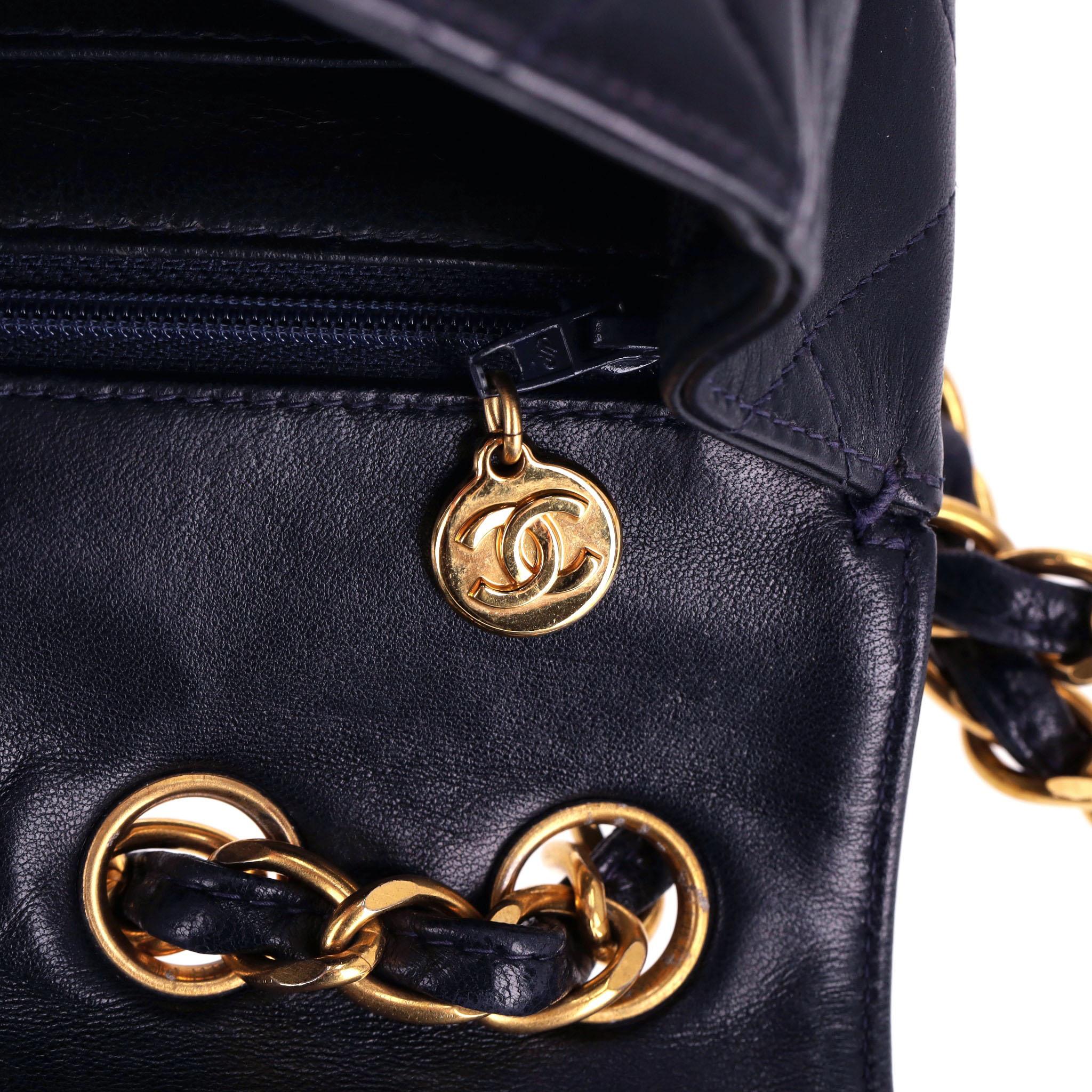Chanel Jumbo Vintage Lambskin Leather Quilted Timeless Bag For Sale 3