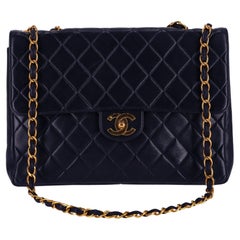 Chanel Jumbo Vintage Lammfell Leder gesteppte zeitlose Tasche