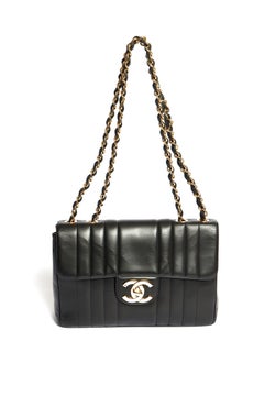 Chanel Jumbo Vintage Vertical Quilted