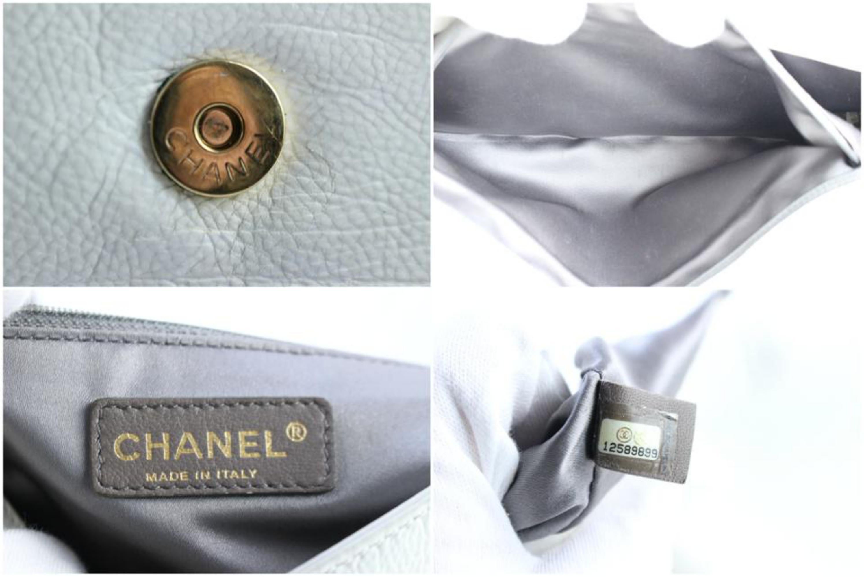 Chanel Jumbo White CC Logo Mosaic Chain Flap 228805a In Good Condition For Sale In Dix hills, NY