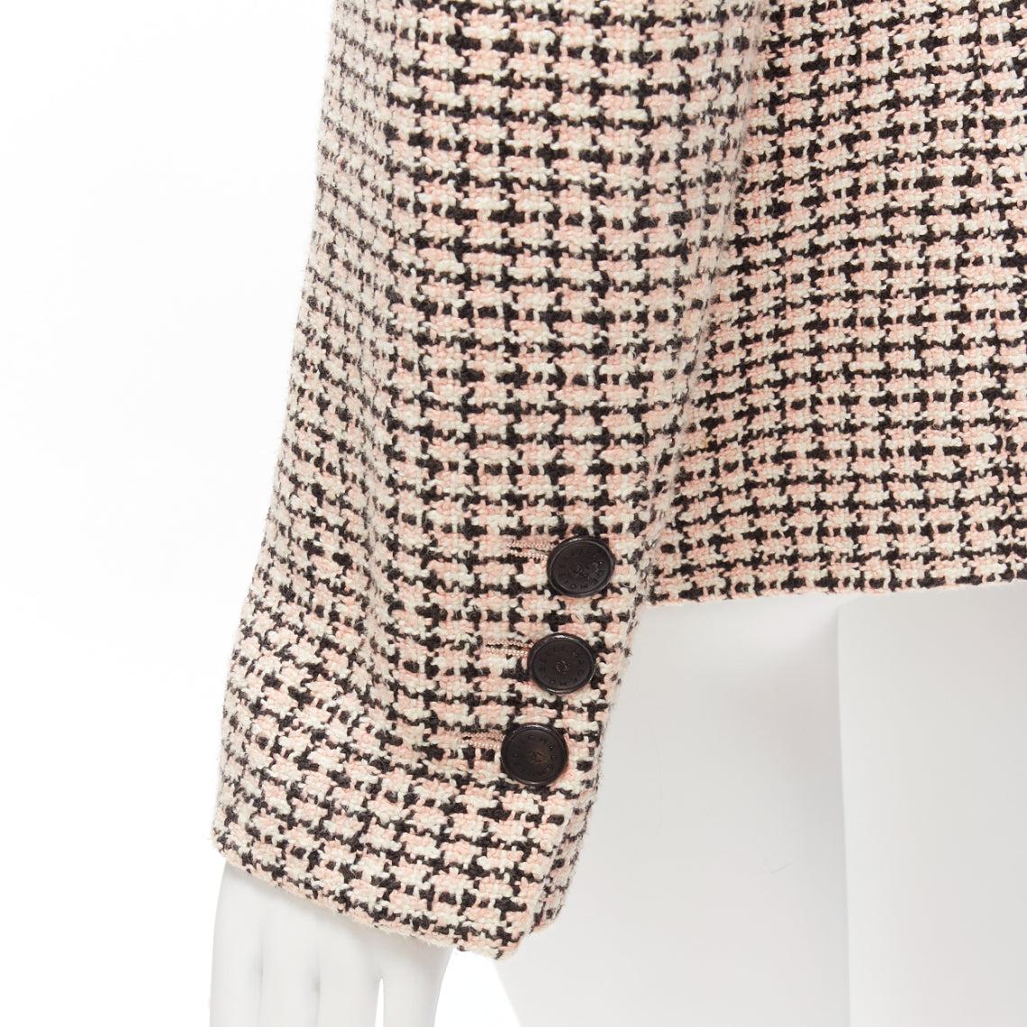 Chanel Karl 02P rose noir tweed Camélia broche blazer veste FR46 XXL en vente 5