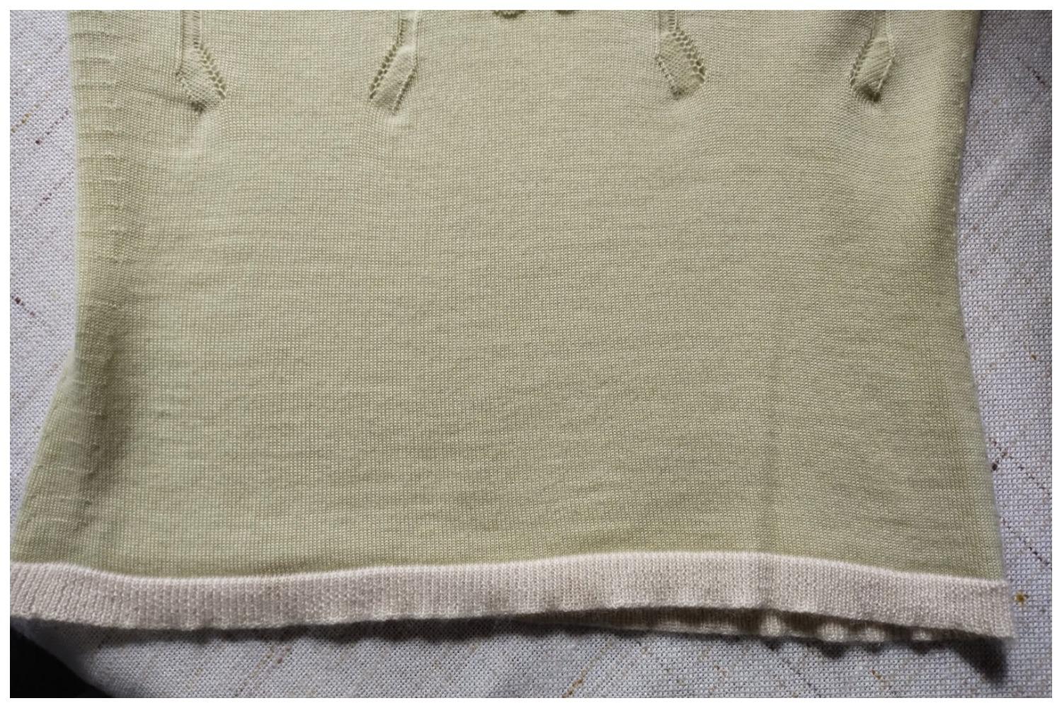 Chanel & Karl Lagerfeld 04C 2004 cruise logo cashmere t-shirt For Sale 14