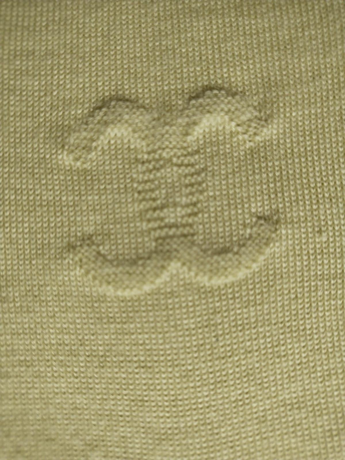 Chanel 04c 2004 cruise logo by Karl Lagerfeld cashmere light green sweater Pre-Owned
Chanel by Karl Lagerfeld
Collection: Cruise Collection 2004 year
Style: B2380 P22664V01478
Country of production: Italy
Composition: cashmere 100%

Details:
With