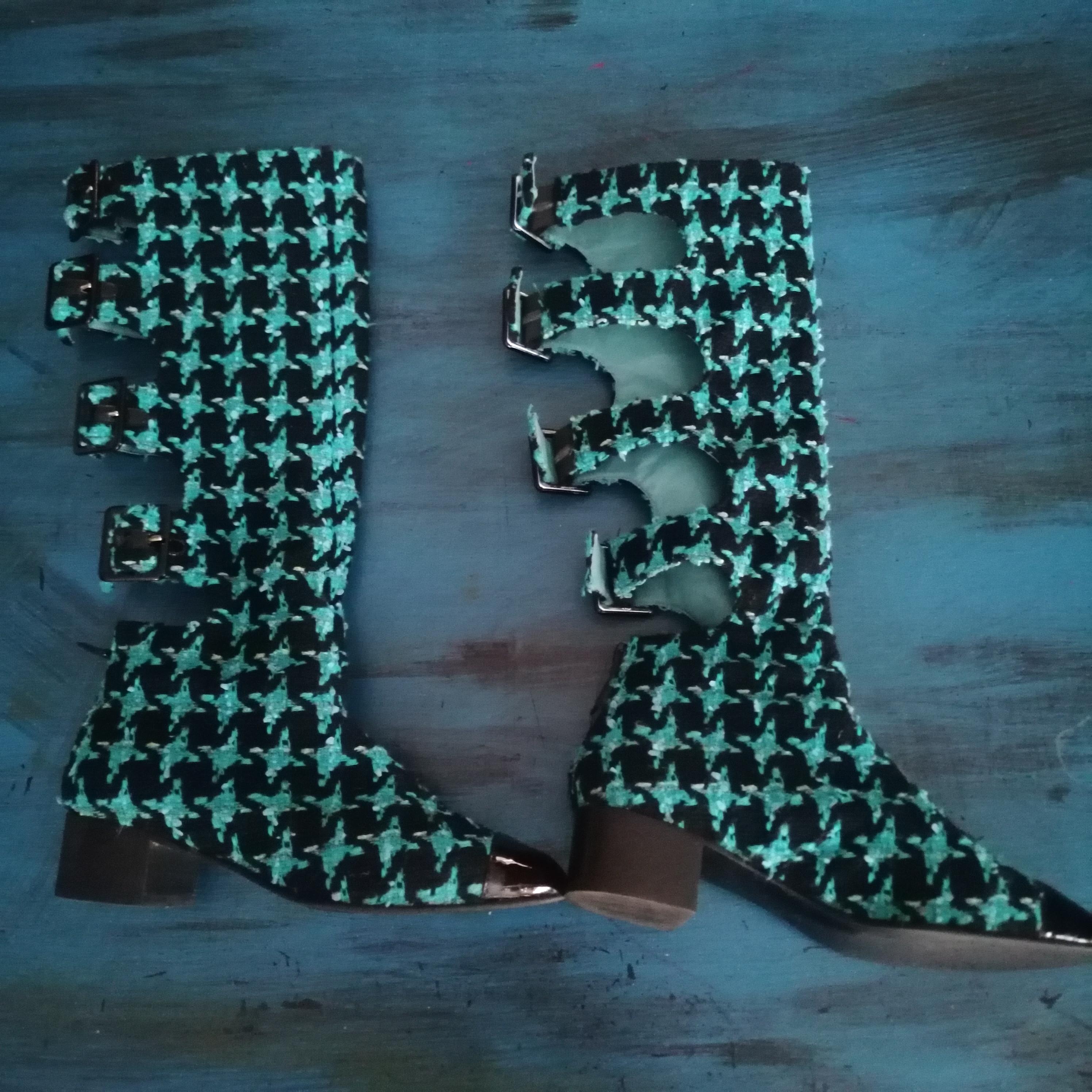 Chanel & Karl Lagerfeld 07A 2007 TURQUOISE TWEED boots For Sale 10