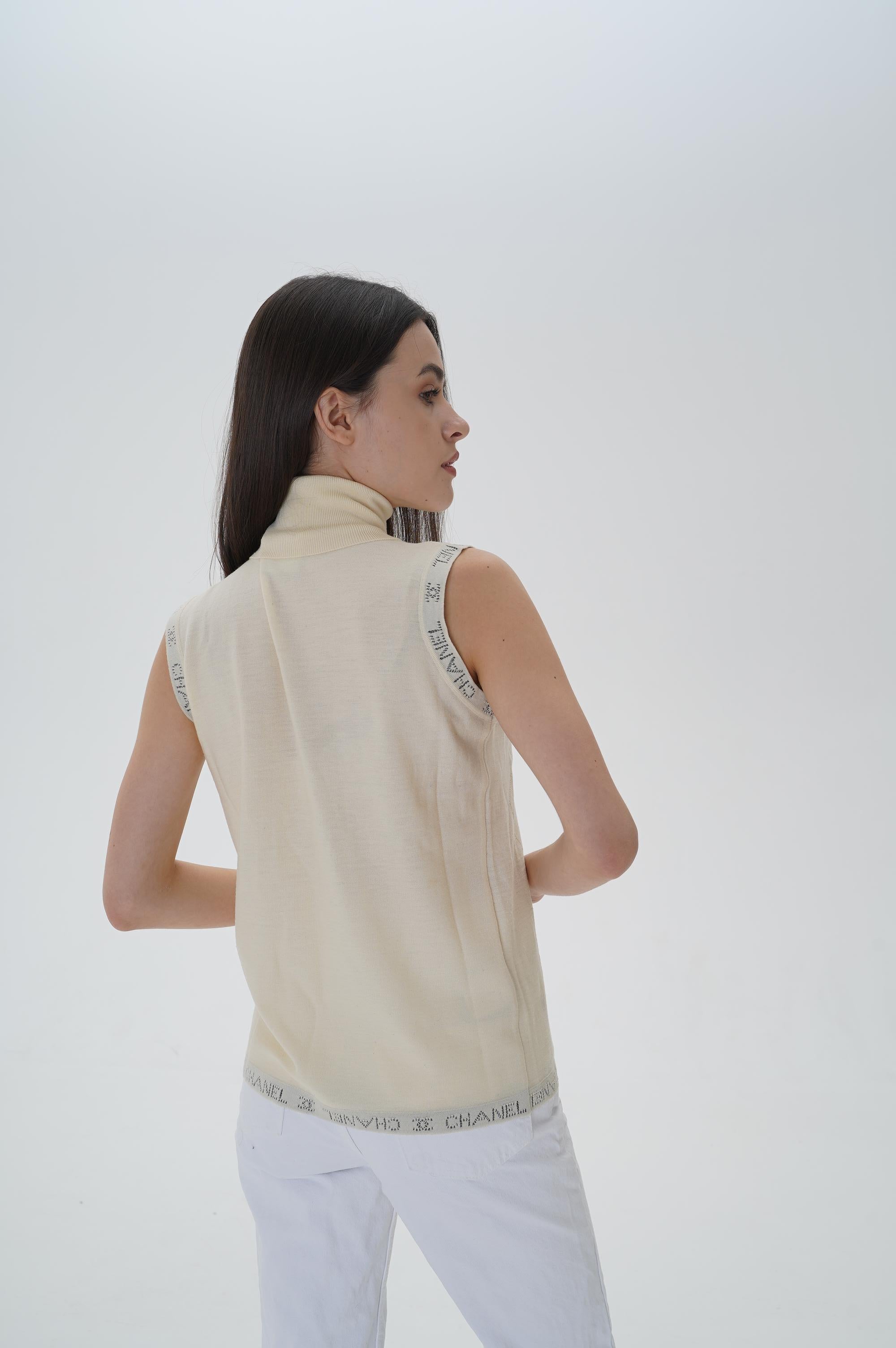CHANEL & Karl Lagerfeld 07A 2007 Wool Logo Vest Top Turtleneck Very Rare For Sale 1