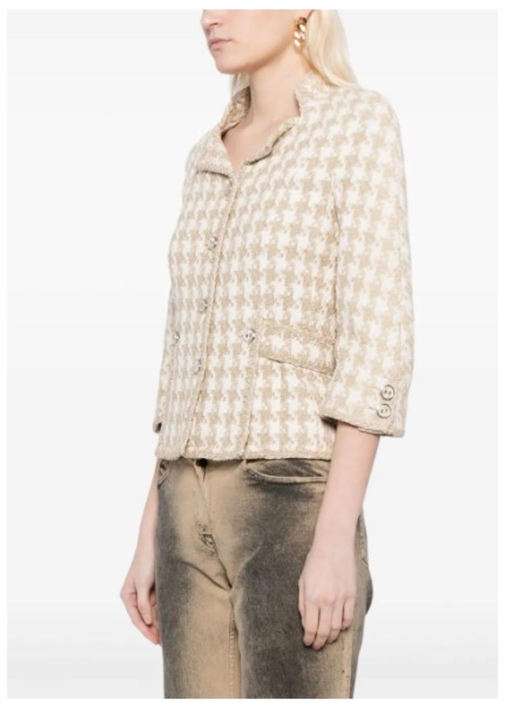 Chanel & Karl Lagerfeld 08P 2008 Beige/White Hound's-Tooth Tweed jacket 34 FR For Sale 10