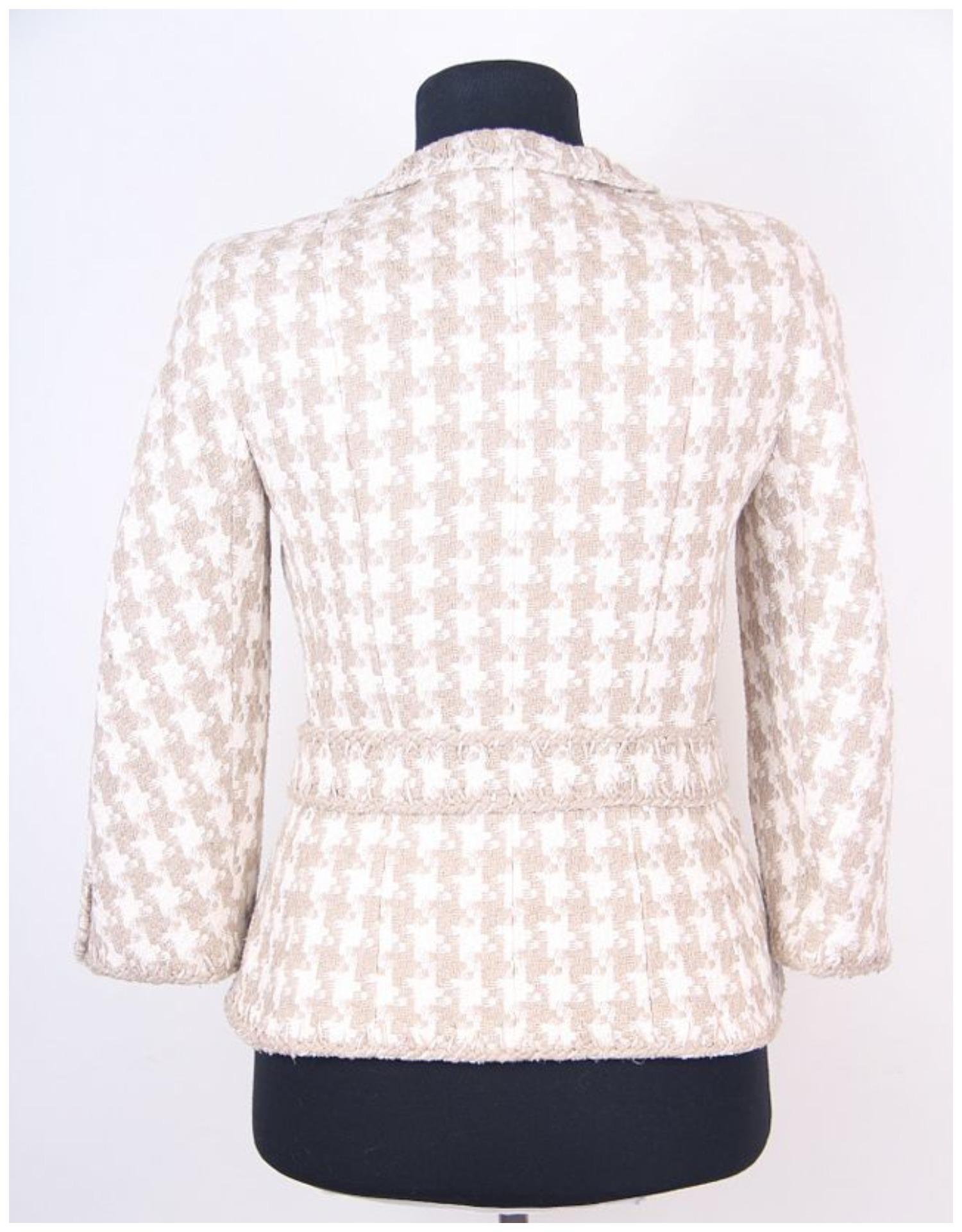 Chanel & Karl Lagerfeld 08P 2008 Beige/White Hound's-Tooth Tweed jacket 34 FR In New Condition For Sale In Алматинский Почтамт, KZ