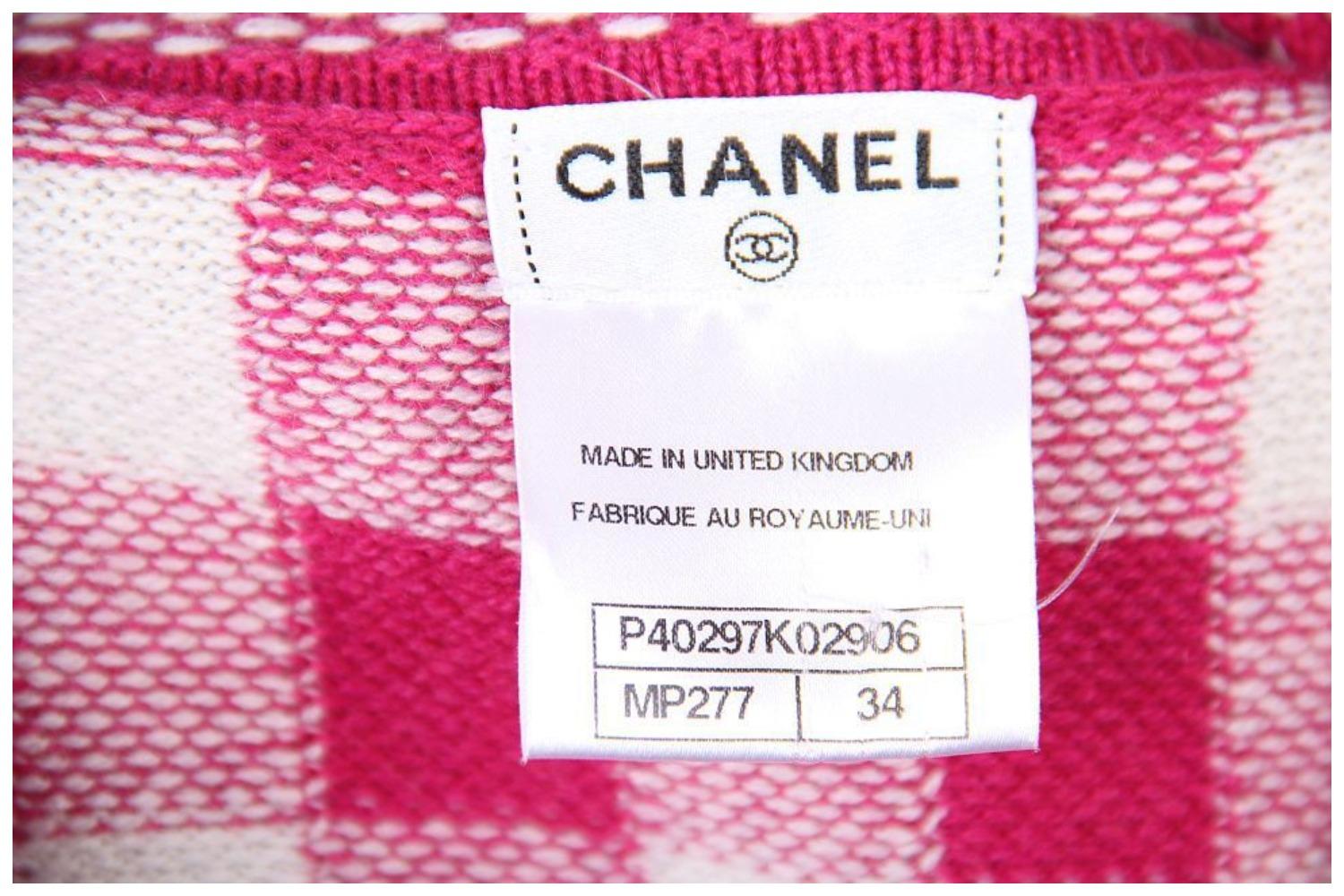 Chanel & Karl Lagerfeld 11C 2011 cruise cashmere t-shirt  top Barbie style For Sale 4