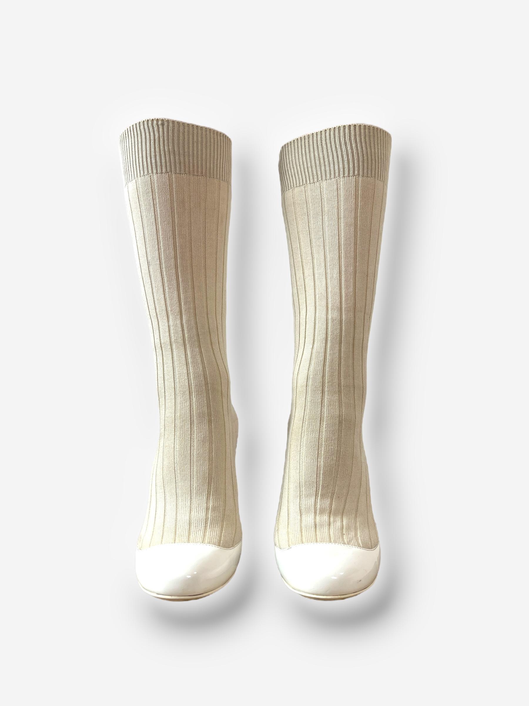 CHANEL Karl Lagerfeld 14P Runway Patent Sock Boots - EU 39 en vente 2