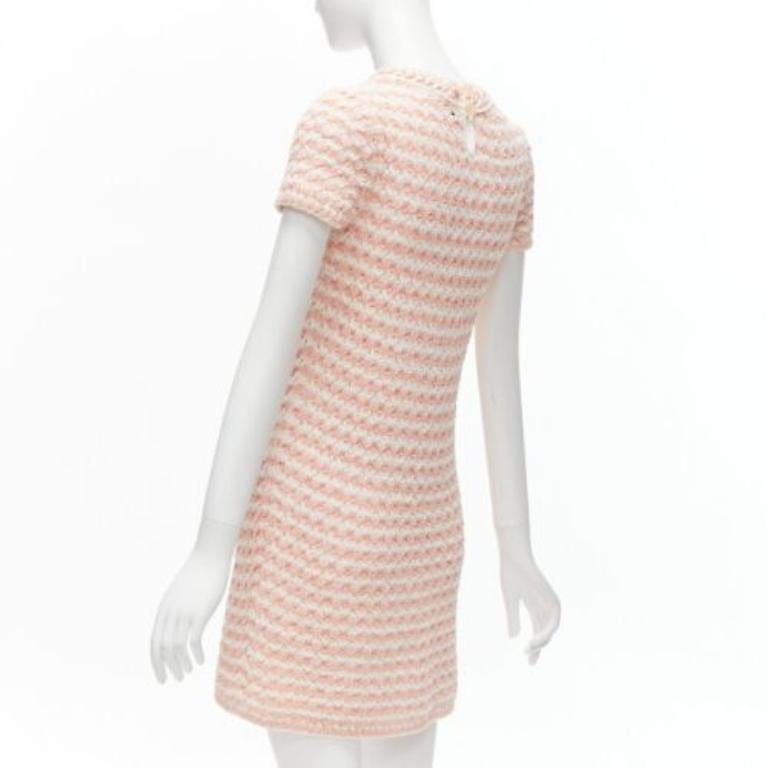 Chanel Karl Lagerfeld for Chanel 18P abito rosa bouclè in plastica e resina con catena FR38 M. in vendita 1